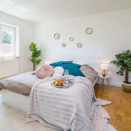 1og Links 70m2 Grosse 2-zimmer City Naehe Salzburg * Freilassing