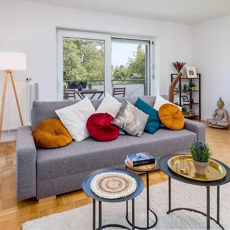 1og Links 70m2 Grosse 2-zimmer City Naehe Salzburg Apartmán
